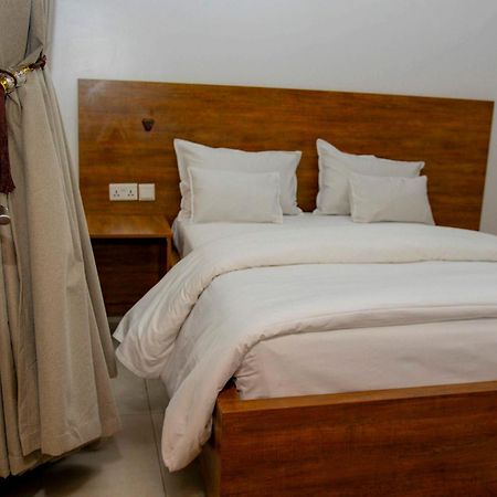 Ally Ngali Motel Кигали Экстерьер фото