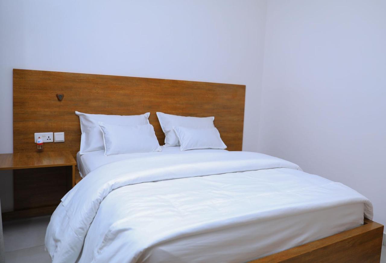 Ally Ngali Motel Кигали Экстерьер фото