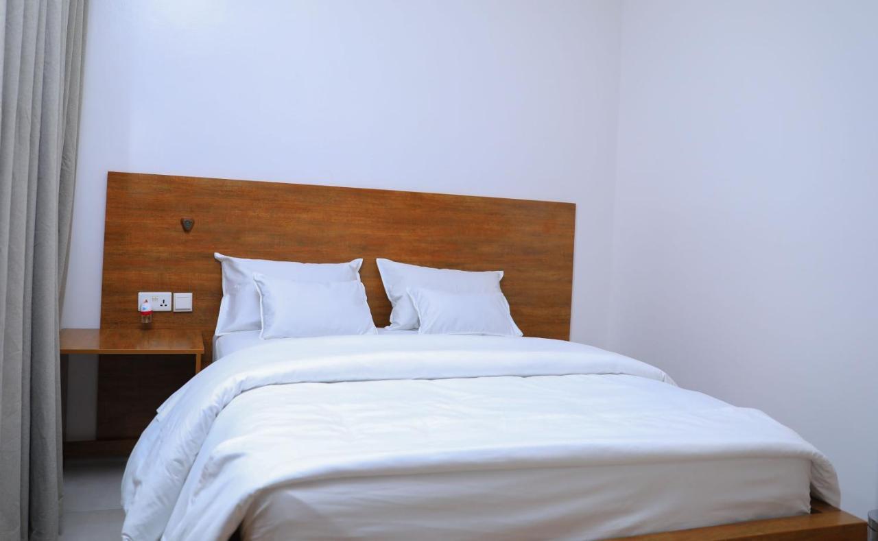 Ally Ngali Motel Кигали Экстерьер фото