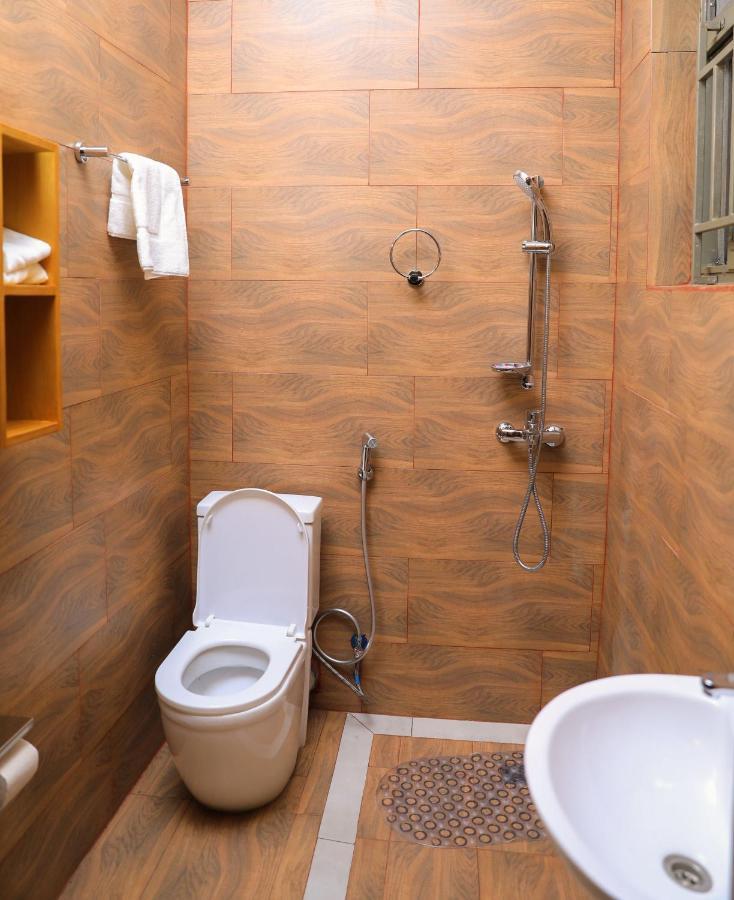 Ally Ngali Motel Кигали Экстерьер фото